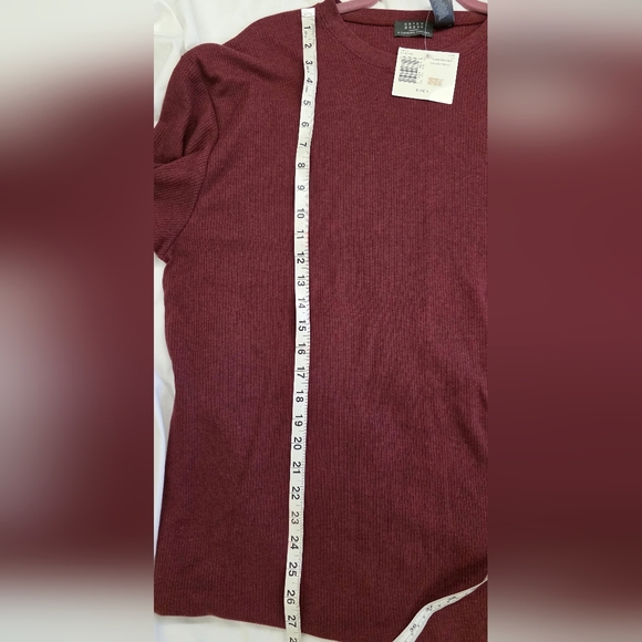 Crazy Horse Burgundy Knit Short Sleeve Top Women’s Large NWT - Picture 9 of 9